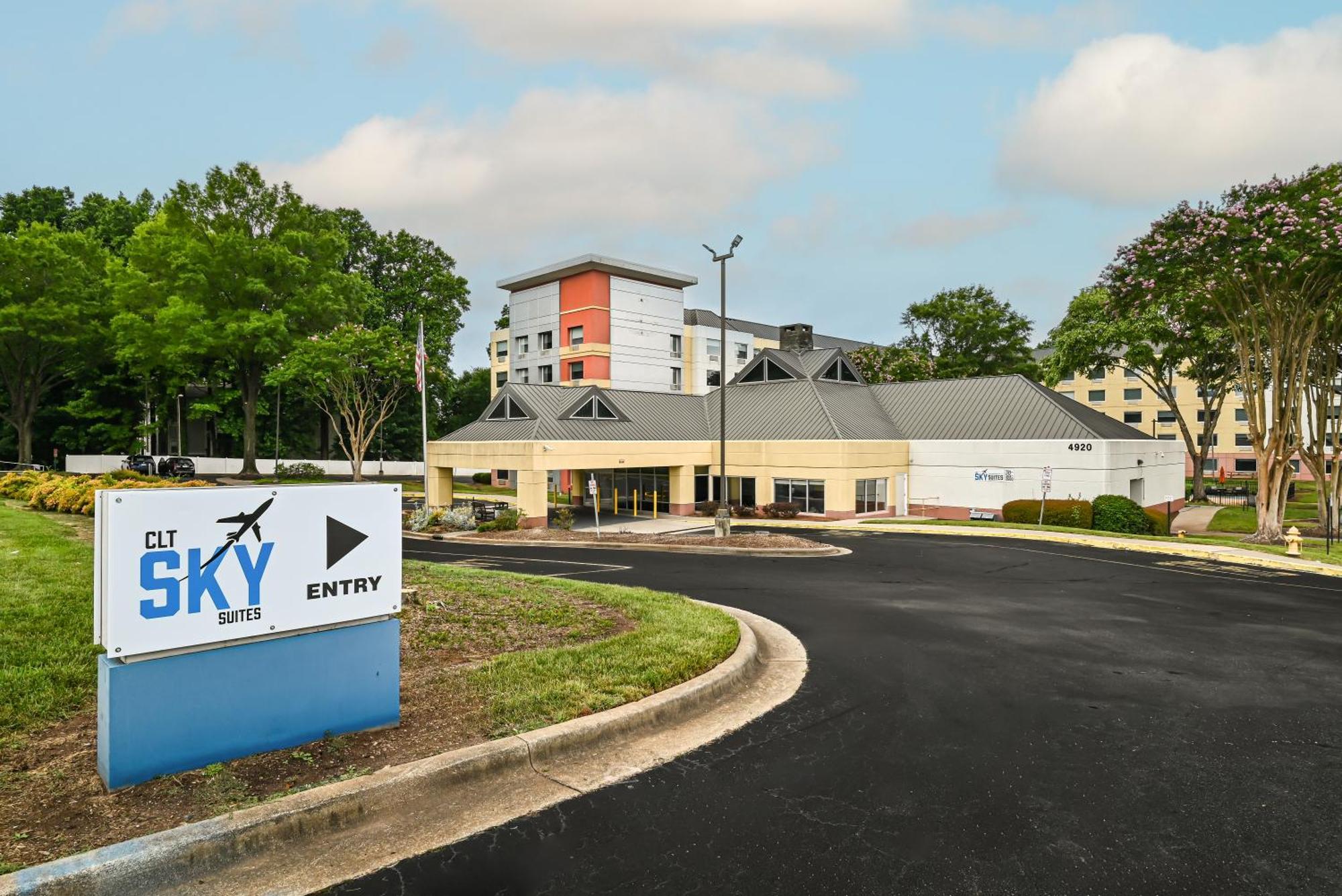 Clt Sky Suites Charlotte Exterior foto